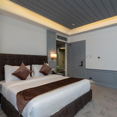 Hotel Grand Boulevard Durgjan Kültér fotó
