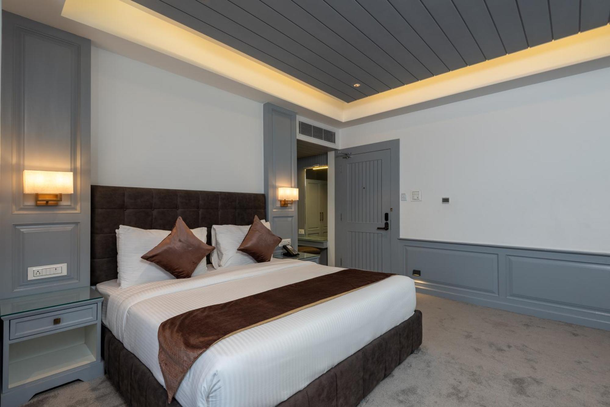 Hotel Grand Boulevard Durgjan Kültér fotó