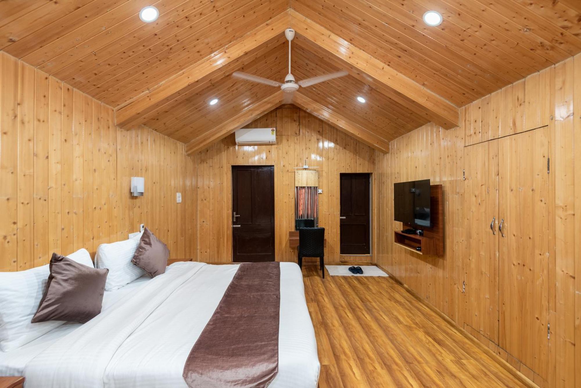 Hotel Grand Boulevard Durgjan Kültér fotó