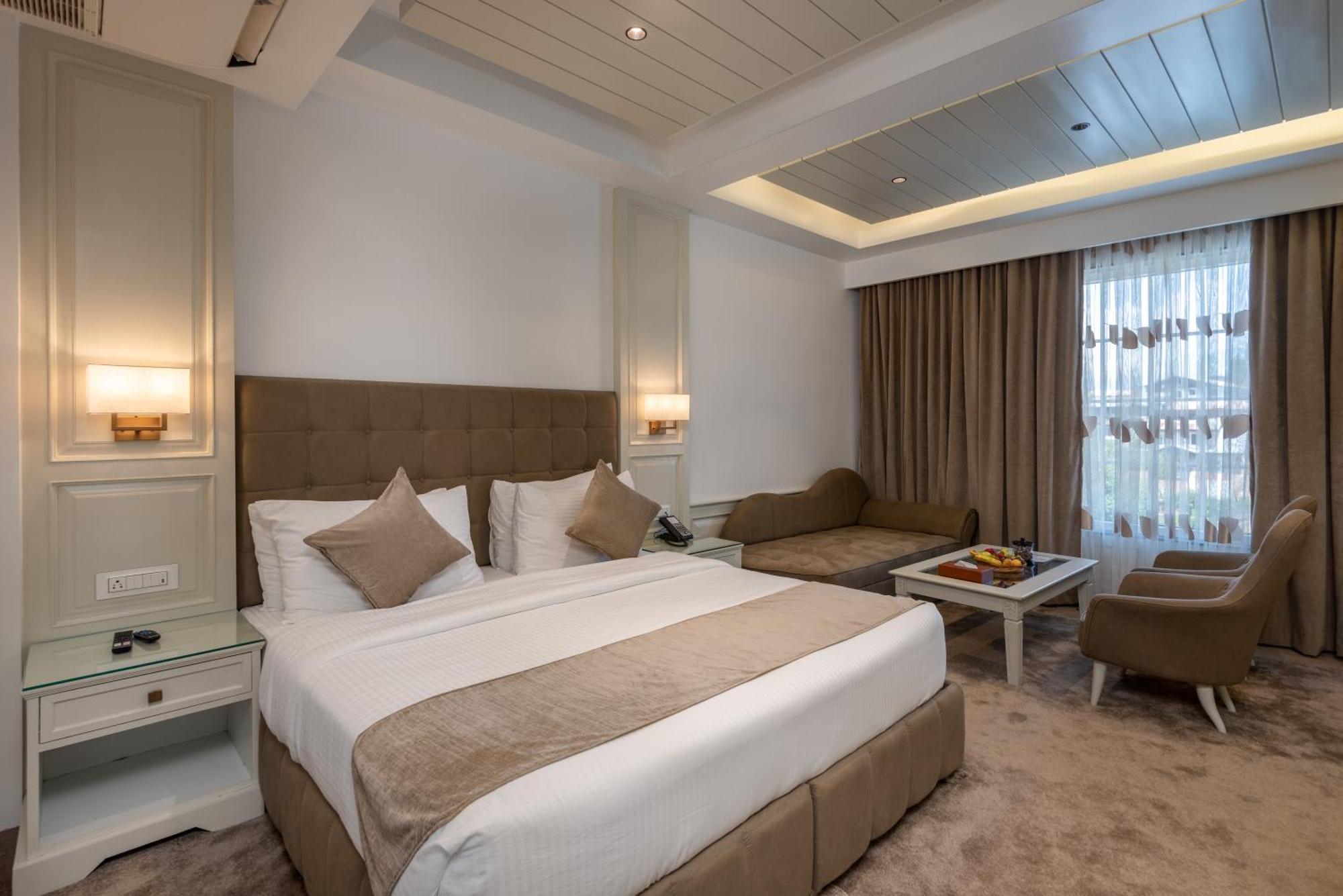 Hotel Grand Boulevard Durgjan Kültér fotó